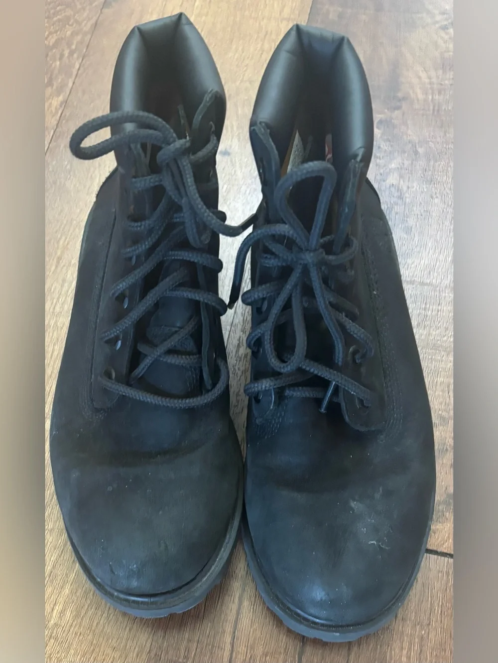 Timberland Classic 6 inch waterproof boots for boy youth Size 5 big kids